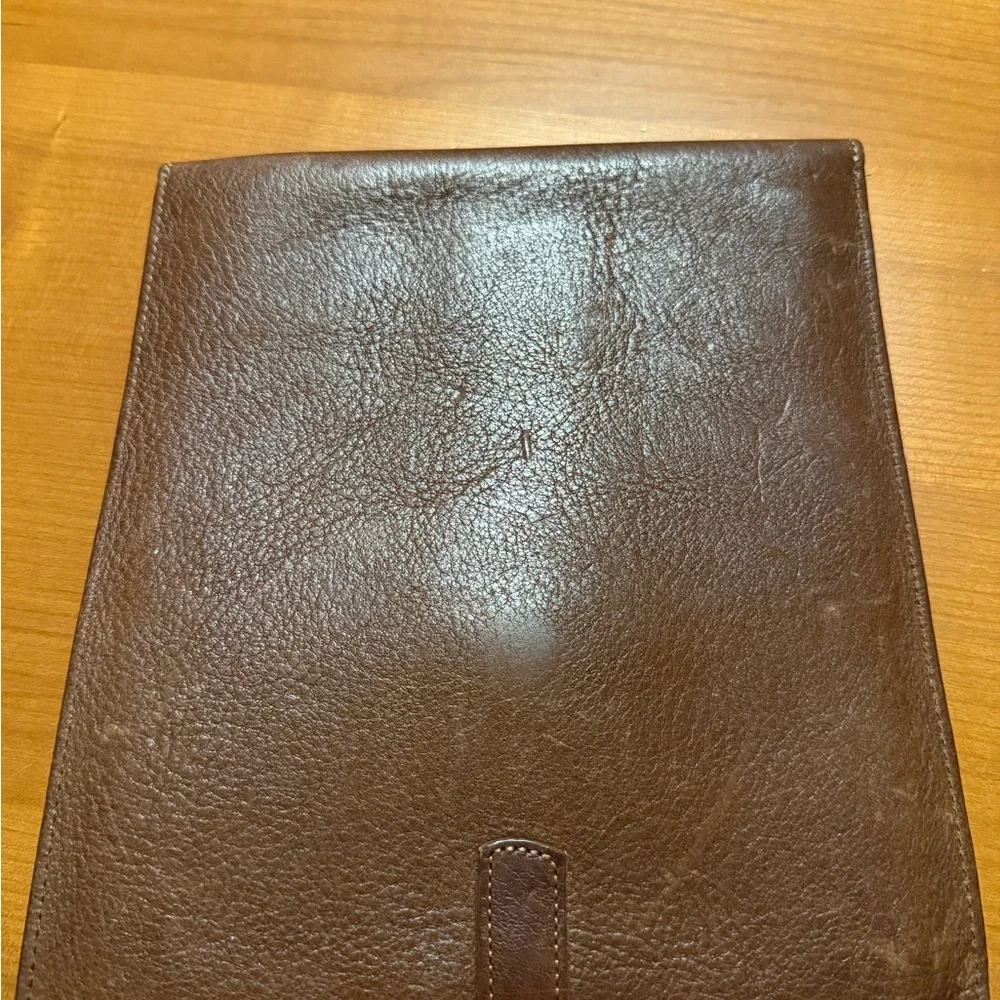 Griffin Brown Leather IPad case